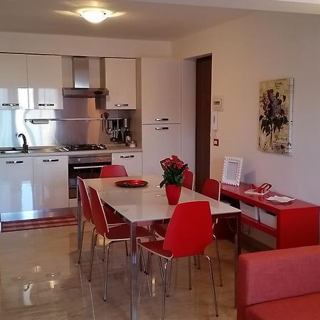 Baia Giardini Apartments Eksteriør bilde